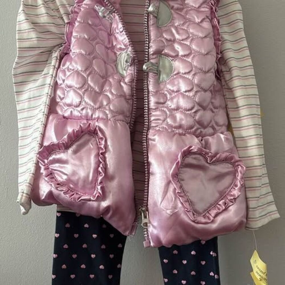 NEW WITH TAGS — 
Little Lass 3-Piece Outfit Set Size 4T